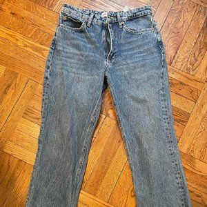 NWOT - Zara High-Waisted "Mom Jeans" - Size 6